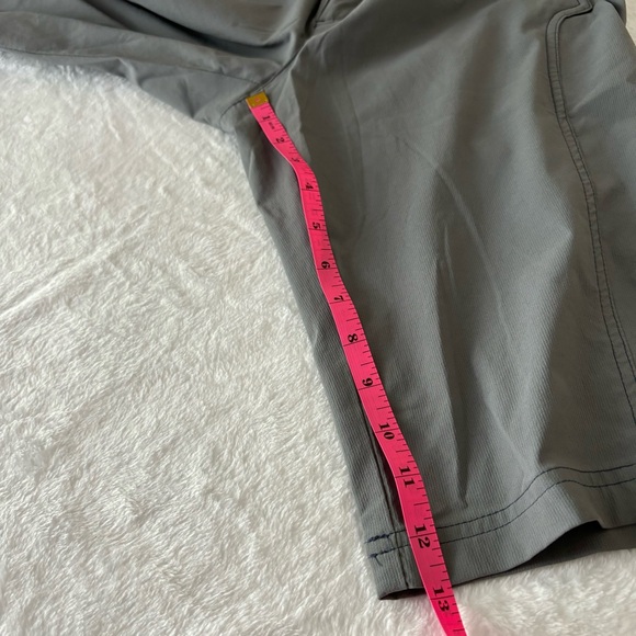 Title Nine Clamber Shorts Women’s Gray, size 4 - Picture 11 of 13